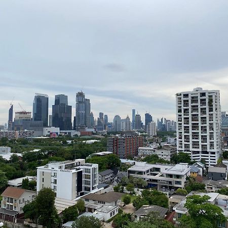 Nantiruj Tower: Serviced Apartments in Sukhumvit Soi 8 Bangkok Exterior photo